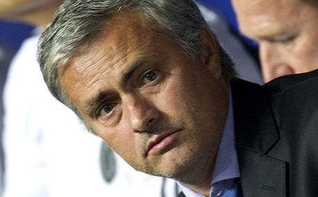 Trenér fotbalist Chelsea José Mourinho v Edenu