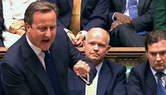 Cameron utrpl v parlamentu poniujc porku. Nechyst se vak rezignovat