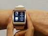 Samsung jako první z technologických gigant pedstavil svou verzi "chytrých" náramkových hodinek Galaxy Gear.