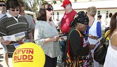 Austral�tí konzervativci s p�evahou vyhráli parlamentní volby, dosud vládnoucí labouristé uznali porá�ku.