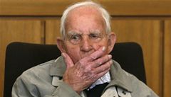 Bývalý dstojník SS Siert Bruins ped hagenským soudem