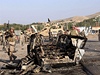 Taliban útoil pomocí stelných zbraní a bomb nastraených v automobilech 