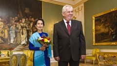 Prezident Zeman přijal na Hradě barmskou nobelistku Su Ťij 