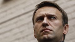 Navalného v Rusku odsoudili na pět let za korupci. Boje o Kreml se ale vzdát nechce