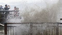 Tajfun rozbouil moe