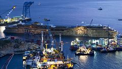 Vrak lodi Costa Concordia | na serveru Lidovky.cz | aktuální zprávy