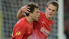 Freiburg slaví gól do sít Liberce.