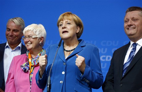 Merkelová bude muset zřejmě hledat novou koalici.