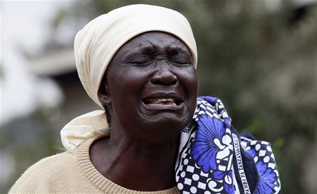 Mary Italová oplakává smrt svého syna Thomase, který zahynul v nákupním centru Westgate