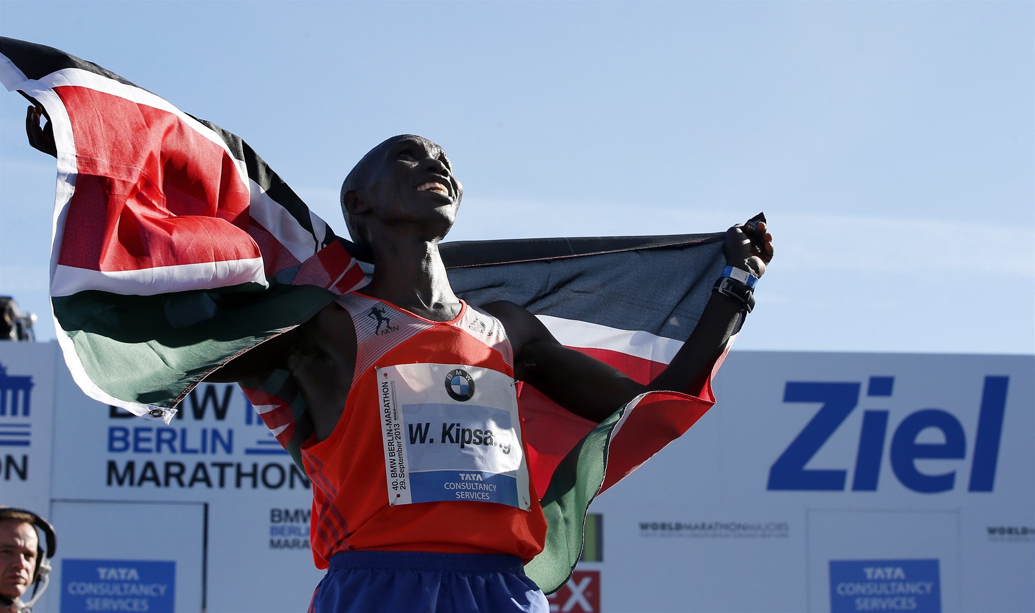  Kipsang vyhrál maraton v Berlín� v novém sv�tovém rekordu