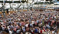 Oktoberfest není jen svátkem milovník� piva a lidové zábavy, ale i mnichovských hoteliér�, obchodník� nebo taxiká��. 