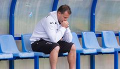 Smutný trenér fotbalist Baníku Ostrava Martin Svdík