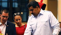Venezuelský prezident Nicolás Maduro (vpravo) s viceprezidentem Jorgem Arreazou