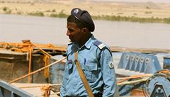 Expedice All Africa: Súdán. Súdánský voják.