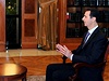 Syrský prezident Baár Asad bhem rozhovoru pro italskou televizi (záí 2013)