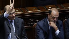 Hlasovn o dve: vtzstv vldy a kysel hrozny pro Berlusconiho