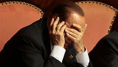 Silvio Berlusconi b�hem hlasování o d�v��e vlád�