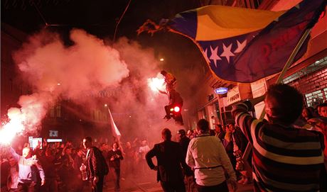 Fanouci Bosny slaví postup svých fotbalist na MS.