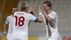 Rajtoral slaví s Hubschmannem gól do sít Malty.