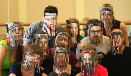 Praské Quadriennale chystá sympozium o maskách.