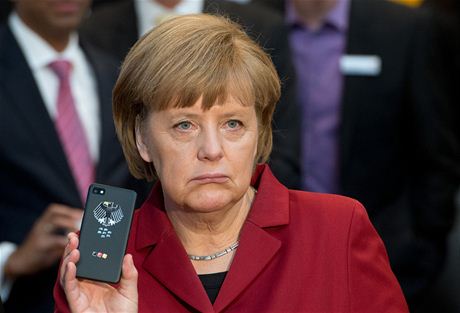 Americká tajná sluba údajn odposlouchávala i mobilní telefon nmecké kancléky Angely Merkelové