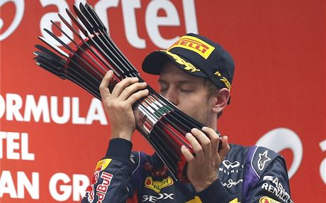 Vettel vyhrál v Indii a slaví tvrtý titul pro mistra svta.