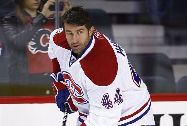 Hokejista Roman Hamrlík ukonil v 39 letech kariéru (na snímku je v dresu Montrealu Canadians)
