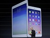 Tim Cook ze spolenosti Apple pedstavuje v San Franciscu nový iPad Air a iPad mini