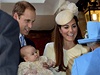 Princ Wiliam, Kate a malý George vítají královnu Albtu II.