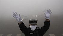Město Harbin zahalené smogem.