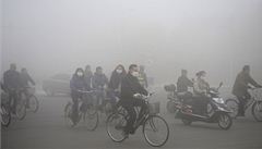 Oběť znečištěného ovzduší. Osmiletá Číňanka má rakovinu plic