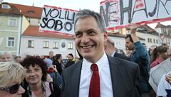 I Jií Dienstbier piel podpoit svého kolegu Bohuslava Sobotku. 