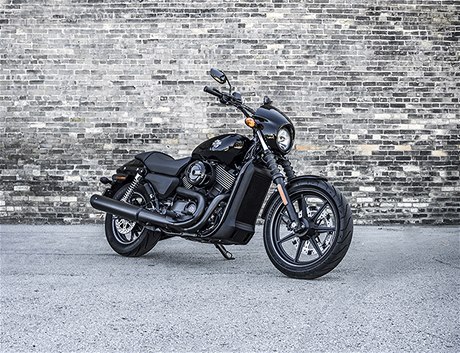 Americký výrobce Harley-Davidson uvede pítí rok dva motocykly pro mstský provoz v nií objemové tíd.