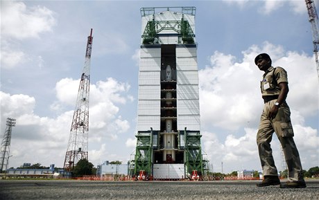 Indie vyslala robotickou sondu na Mars. Pokud se jí podaří planety dosáhnout, Indie se po Rusku, Spojených státech a Evropské vesmírné agentuře (ESA) teprve čtvrtou kosmickou mocností světa, jíž se podaří rudé planety dosáhnout.