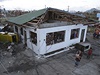 Agentura Reuters citovala pedstavitele filipínského úadu pro eení následk pírodních katastrof, podle nj byly ve mst Tacloban, které má kolem 220.000 obyvatel, ásten i zcela zboeny tém vechny domy.
