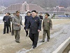 Kim ong-un na inspekci rozestavného lyaského areálu
