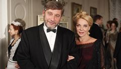 V seriálu hraje také Tomá� Töpfer a Zdena Studénková.