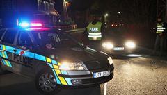 Policisté vy�et�ují v Ra�kovicích na Frýdeckomístecku st�elbu, p�i které byli zast�eleni dva lidé a jedna osoba t�ce zran�na. 
