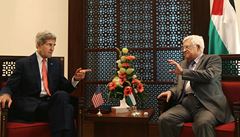 John Kerry s palestinským prezidentem Mahmúdem Abbásem
