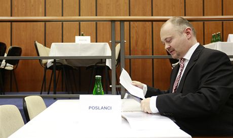 Michal Haek na jednání Ústedního výkonného výboru strany.