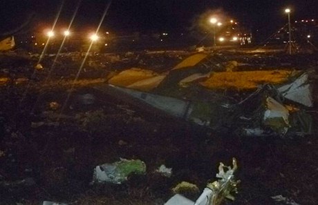 V centrálním Rusku pi pokusu o pistání explodovalo letadlo Boeing 737.