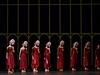 Z inscenace Rome o Julie v praském Národním divadle.