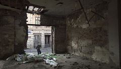 Válkou zni�ený d�m v chorvatském Vukovaru