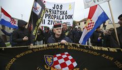 "Dokud �ijeme, Chorvatsko nepadne". Chorvat�tí vále�ní veteráni a nacionalisté ve Vukovaru. 