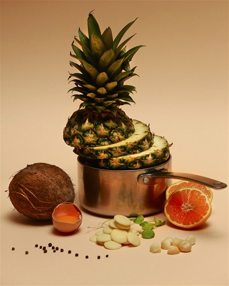 Krém Caramel, ananasovo-kokosová zmrzlina a ananasovo-mandarinková áva s potonicí