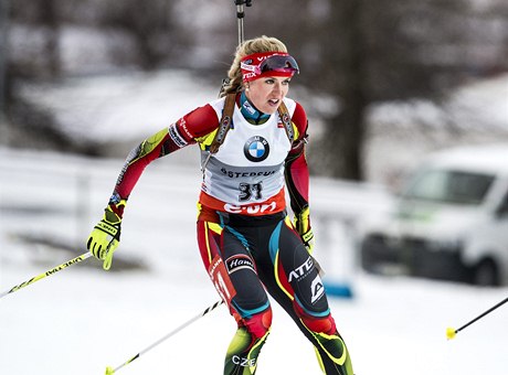 Biatlonistka Soukalová při závodě v Östersundu
