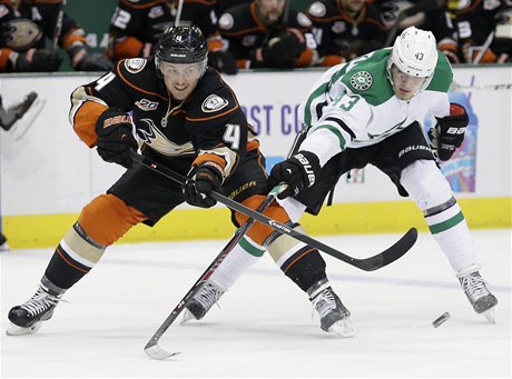 Cam Fowler za Anaheim a Valeri Nichushkin za Dallas