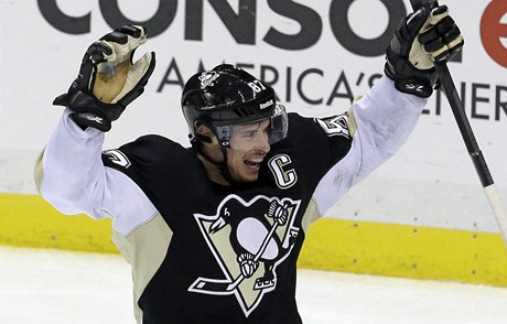 Sidney Crosby slaví gól.