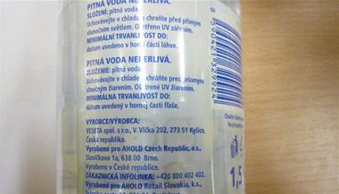 Balenou vodu nevhodnou k lidské spotřebě nařídila stáhnout z distribuční sítě společnosti AHOLD Czech Republic Státní zemědělská a potravinářská inspekce (SZPI).
