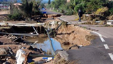 Znien silnice ve mst Olbia